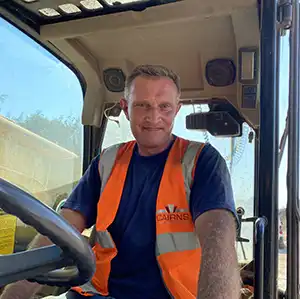 Cairns Digger Driver Cairns Digger Driver